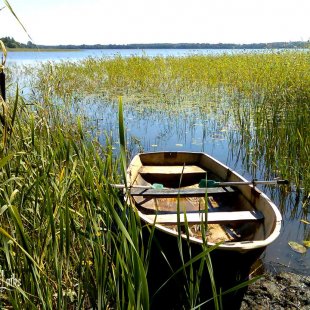 Laiva Aulejas ezerā. /Varis/