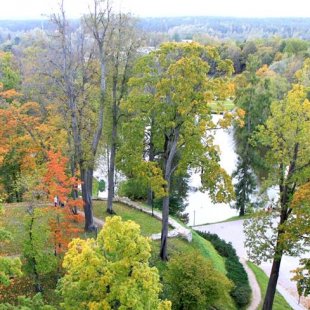 Rudens Cēsīs, skats no Cēsu pils torņa. (Marika)
